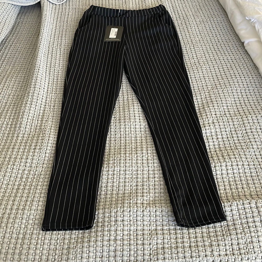 Pretty Little Thing NWT black/white pin stripe trousers
